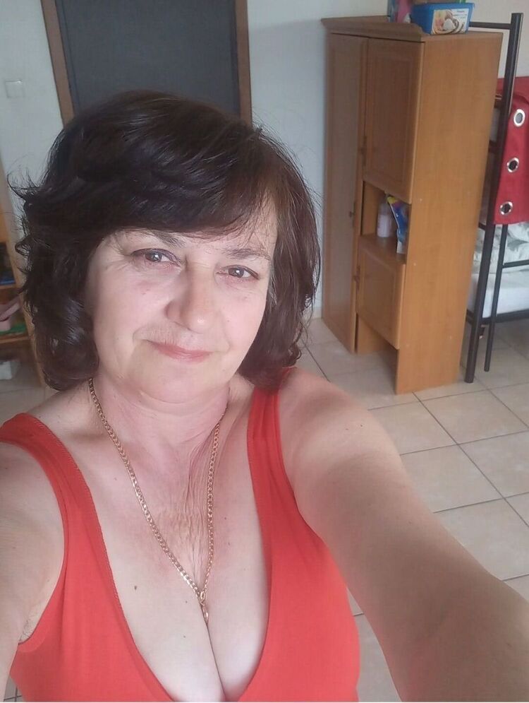  39826776  Natali, 53 ,    