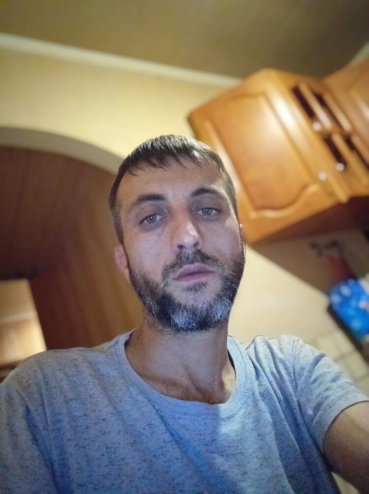  27817946  , 38 ,    