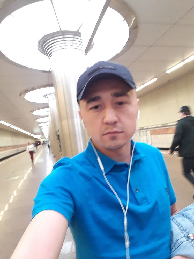  ,   Bek, 33 ,   ,   , c 