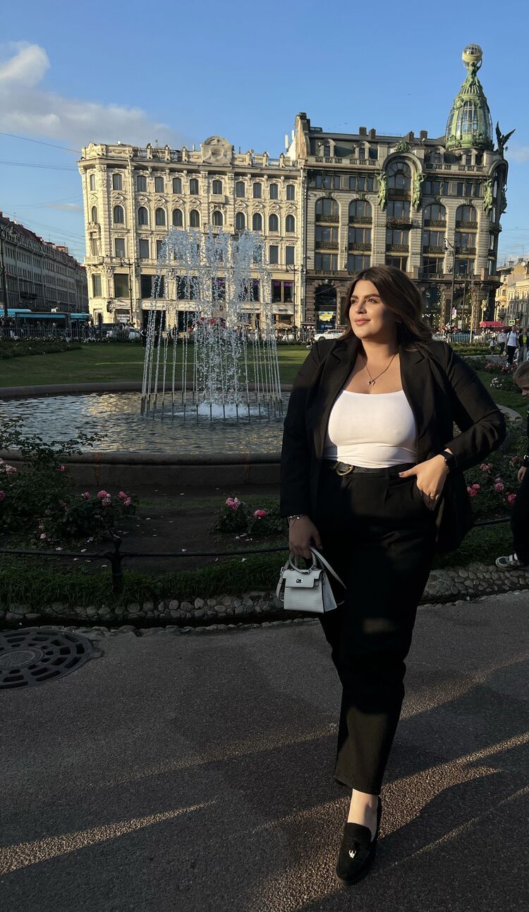  37748896  , 24 ,    -