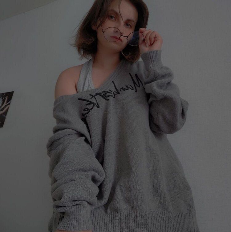  48252606  Evelin, 19 ,    