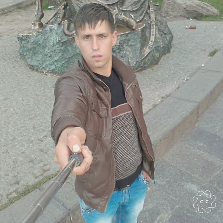  19121376  Sasha, 34 ,    