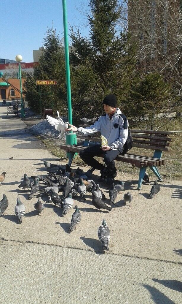  20563966  Alex, 34 ,    