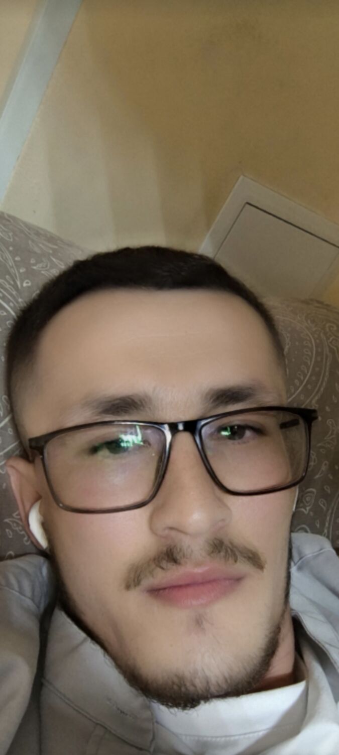  51832786  , 26 ,    -