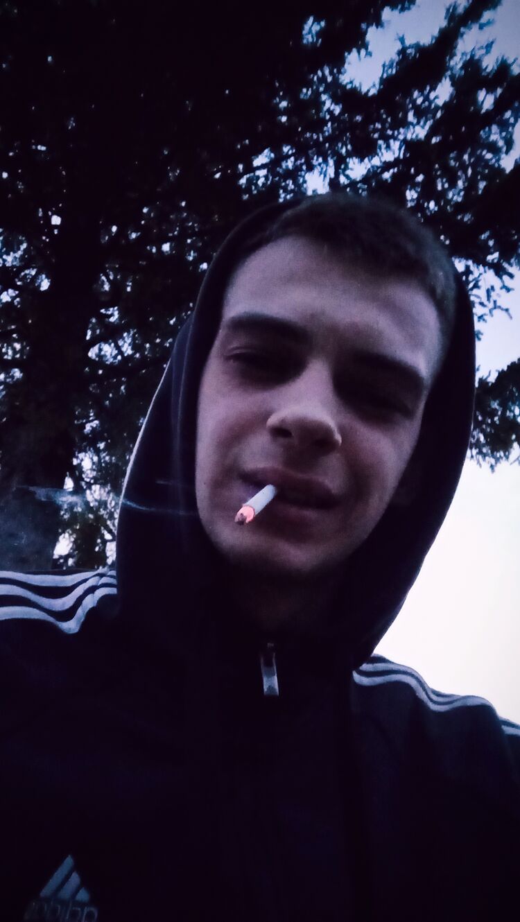  ,   Valery, 20 ,   