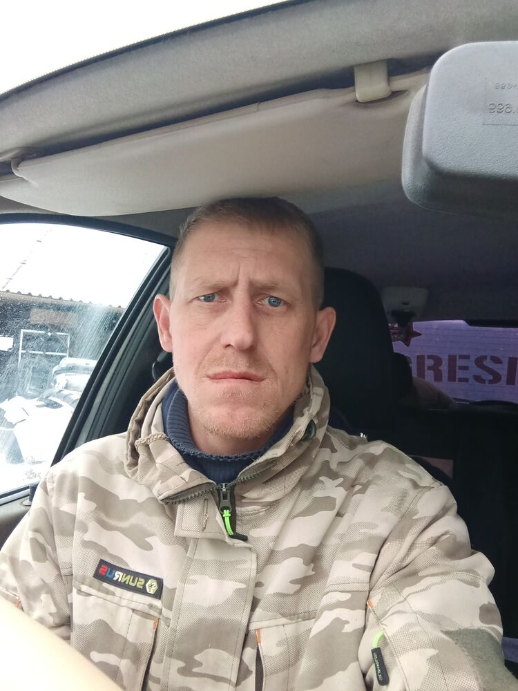  48030836  , 37 ,    