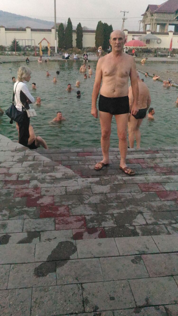  22796476  , 68 ,    
