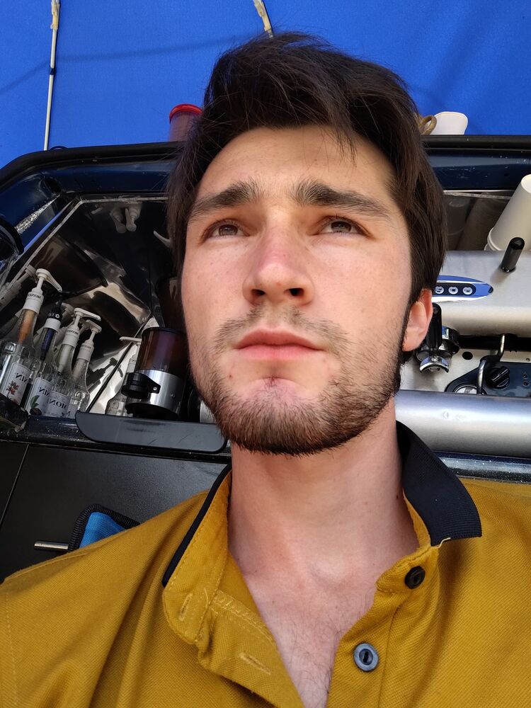  ,   Ruslan, 24 ,   ,   , c , 
