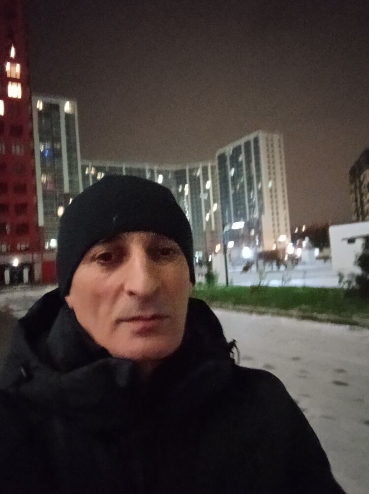  45583136  Nemat, 59 ,    -