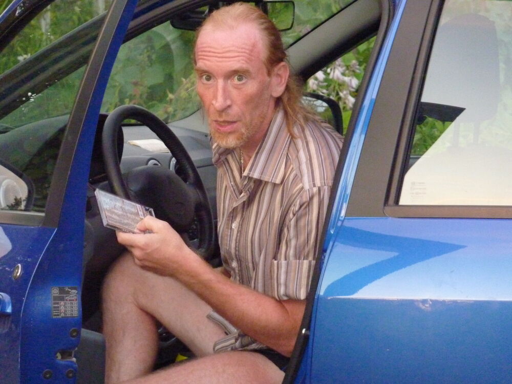  ,   Leonid, 57 ,   ,   , c , 