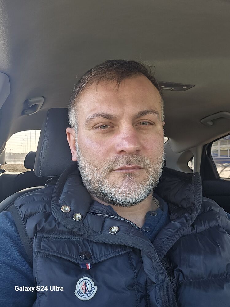  51485476  Memfis, 40 ,    
