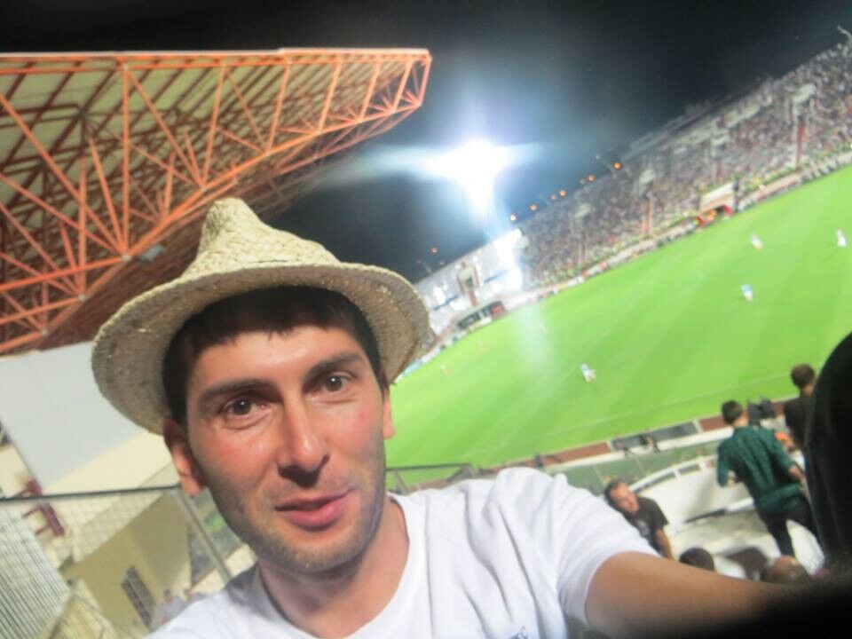  ,   Lado, 42 ,   