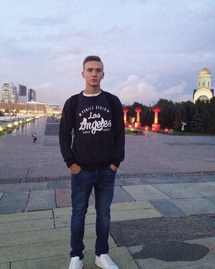  -,   Vladislav, 25 ,   ,   