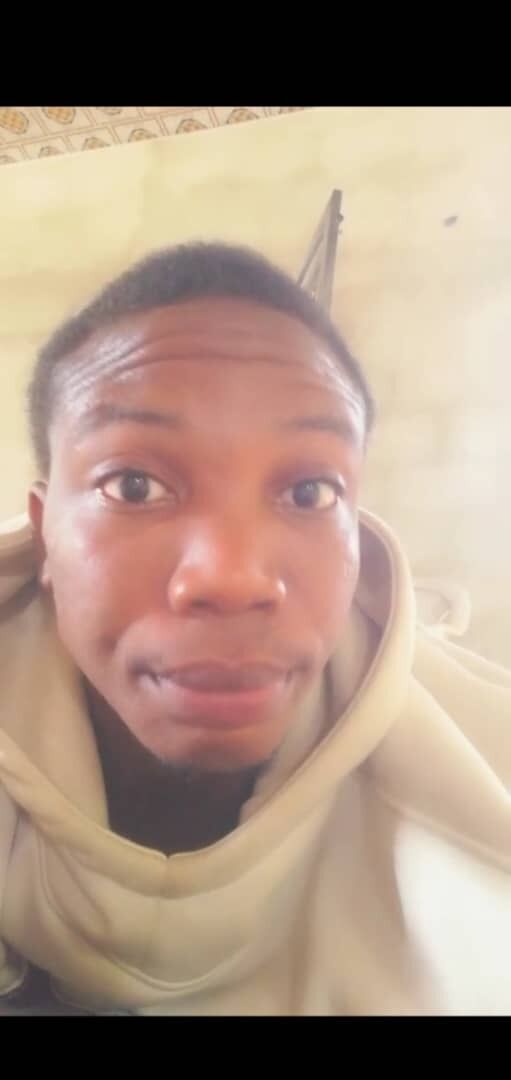  54439926  Andrew, 26 ,    -