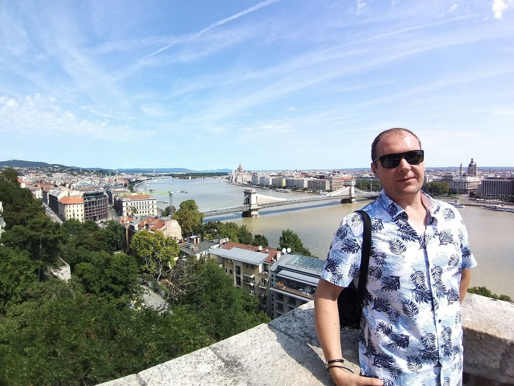  23627616  Stanislav, 40 ,    