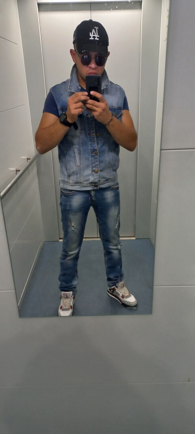  ,   Rustam, 31 ,   ,   , c 