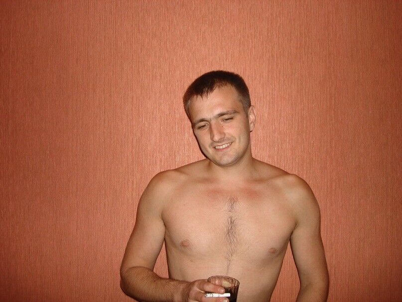  4641946  SEREGA, 37 ,    
