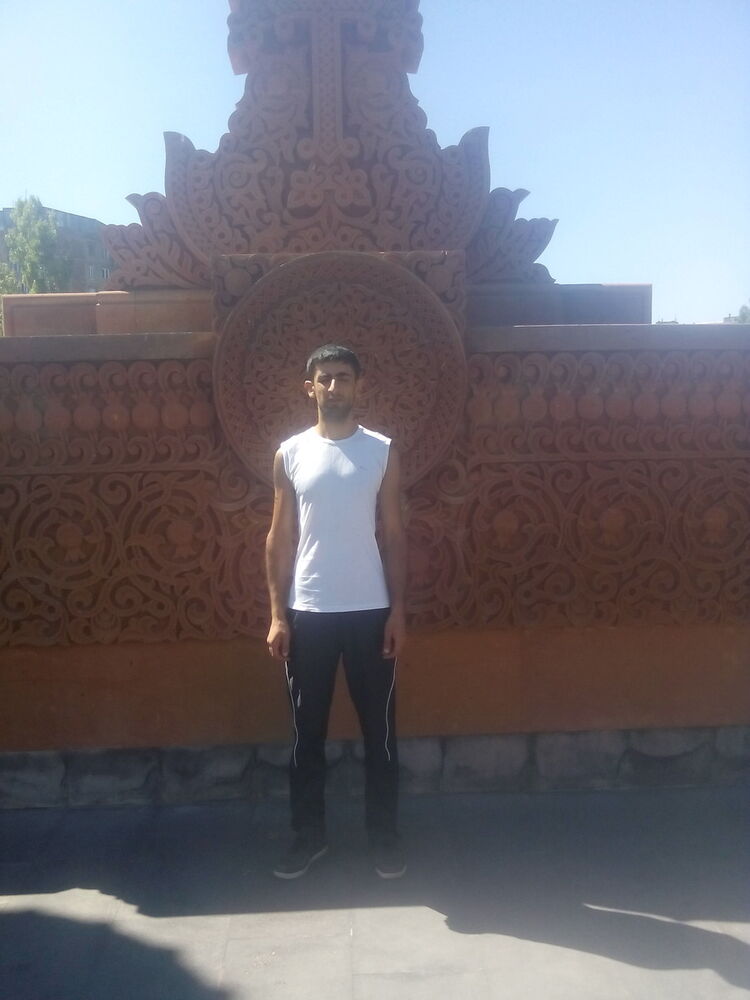  ,   Hayk, 36 ,   ,   , c 