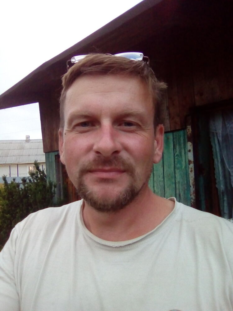  10155216  Andrey, 51 ,    