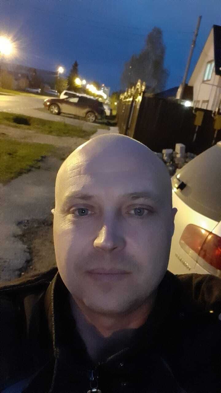  41331296  Alexander, 40 ,    