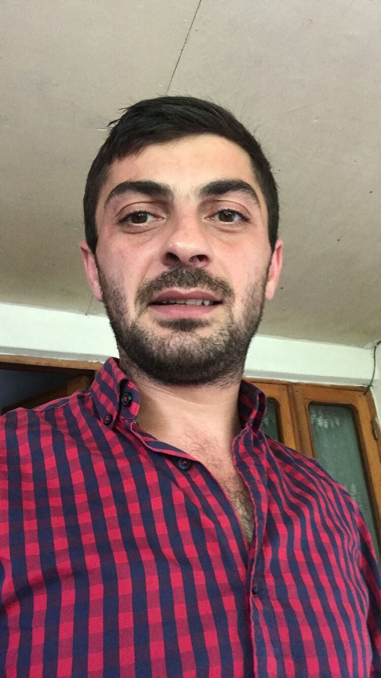  39647756  Zaza, 33 ,    