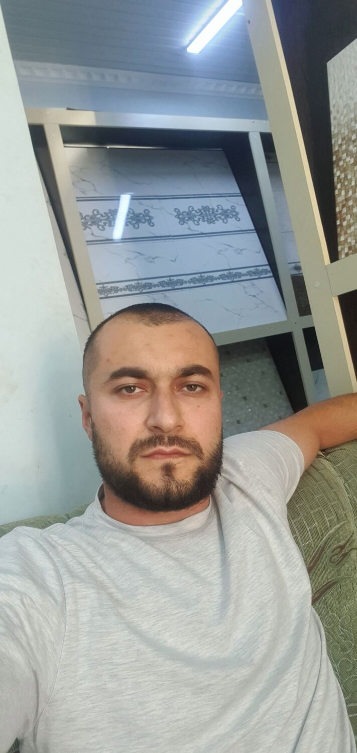  28570056  , 35 ,    