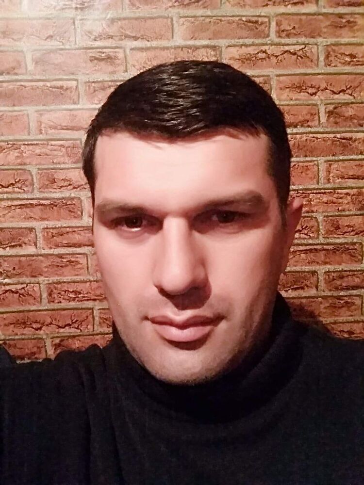  ,   Lasha, 37 ,   ,   