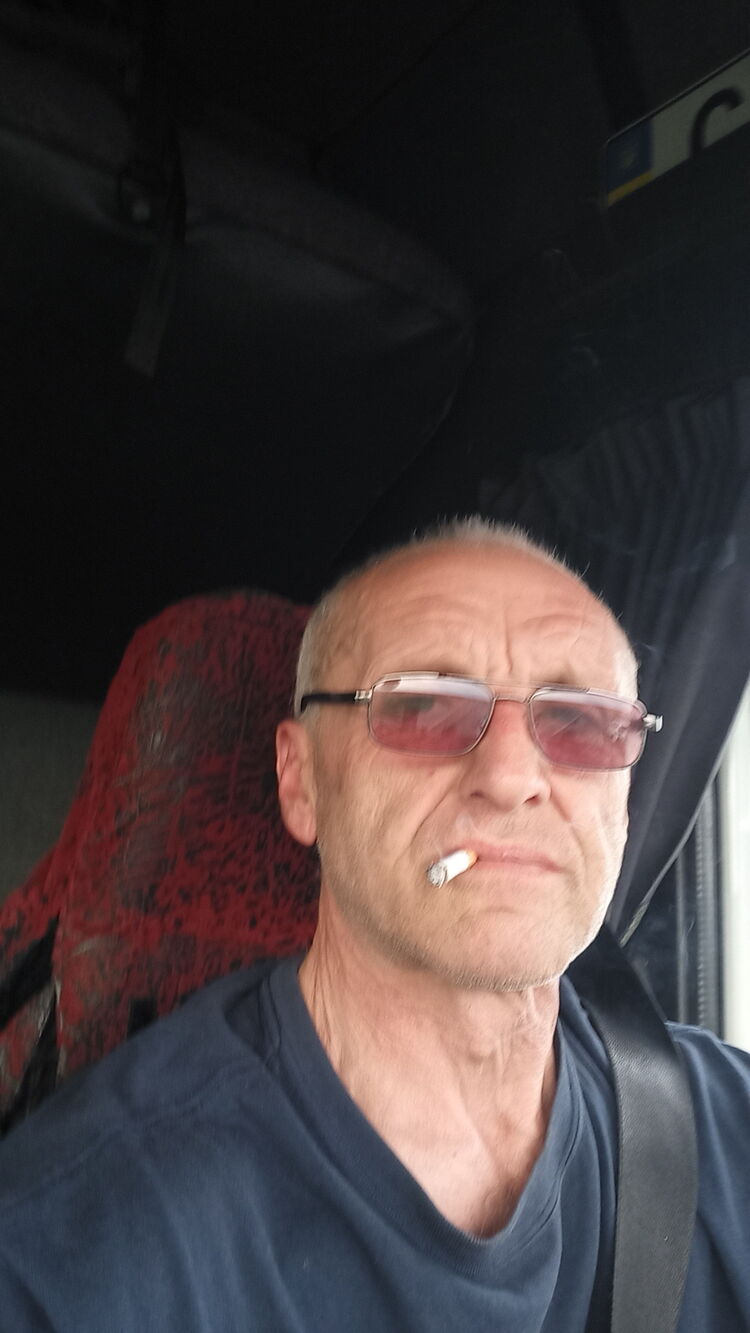  24537566  , 62 ,    