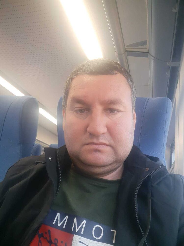  -,   , 37 ,   ,   