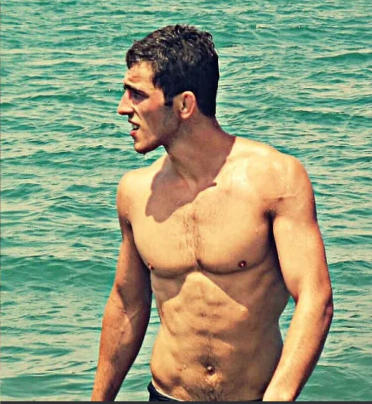  43803686  Gio, 34 ,    