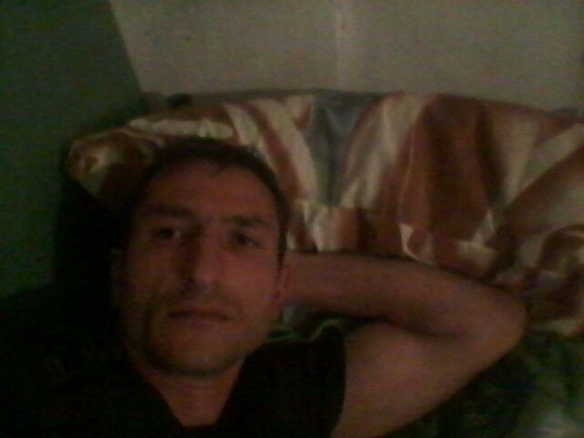  -,   Artur, 38 ,   