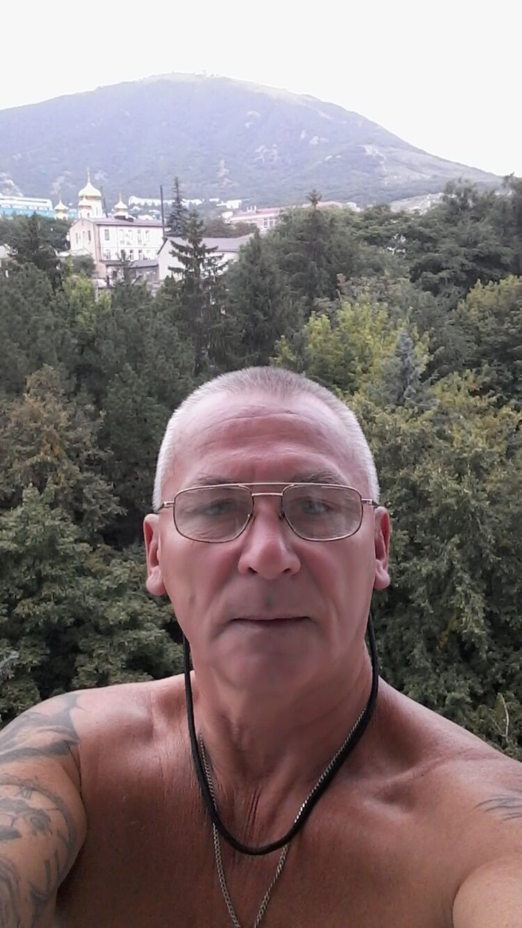 ���� 24327606 ������� �������, 98 ���, ���� ���������� � Saint John's