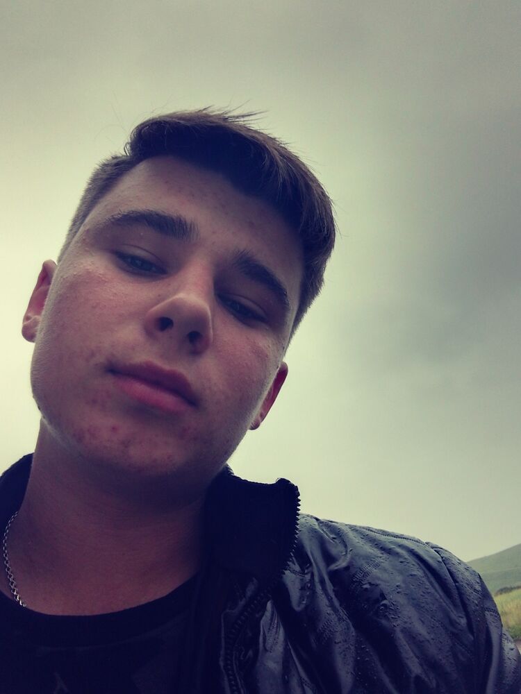 37674126  , 20 ,    