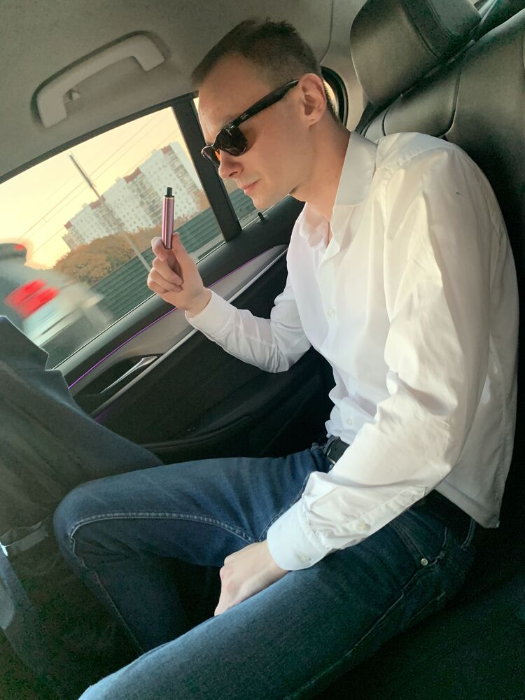  33211246  Oleg, 32 ,    