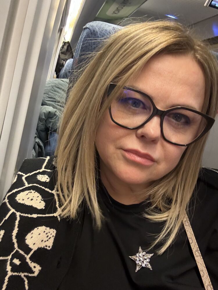  54291796  ANELE, 51 ,    