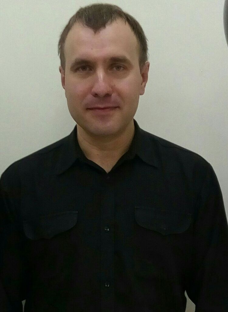  18547586  Vlad, 42 ,    