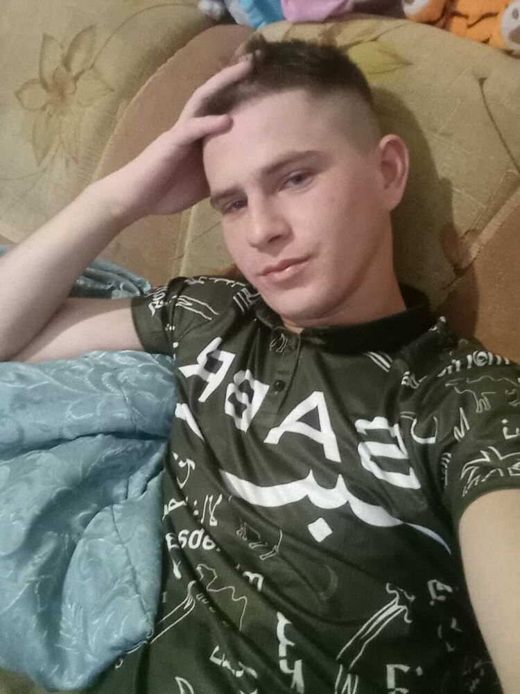  -,   Alexandar, 25 ,   ,   