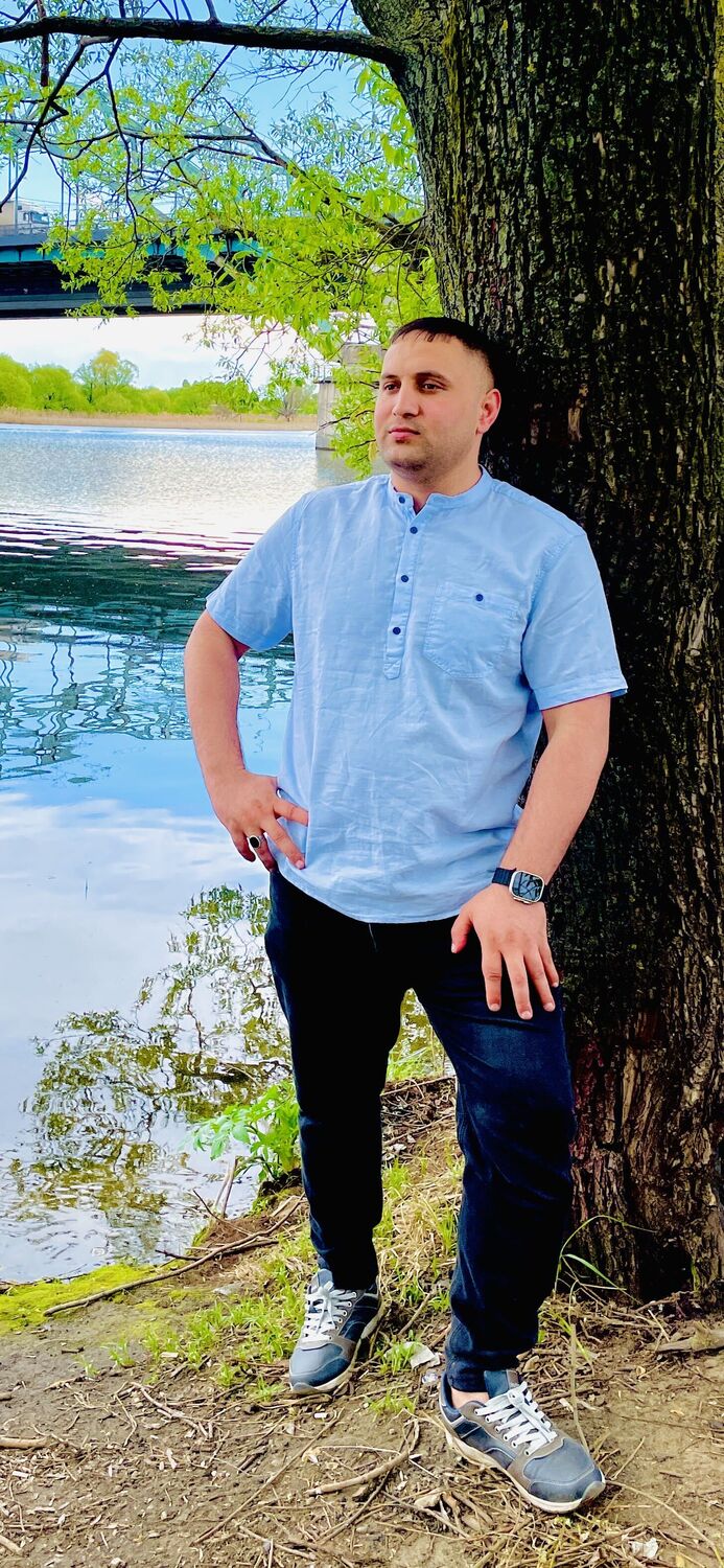  39946166  Roshan, 26 ,    