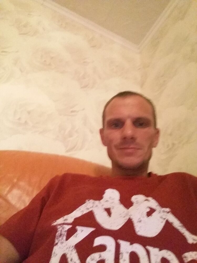  ,   Denis, 43 ,   ,   , c 