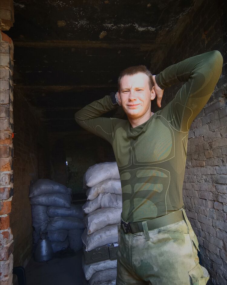 ���� 37703986 ����� ������, 25 ���, ���� ���������� � �������