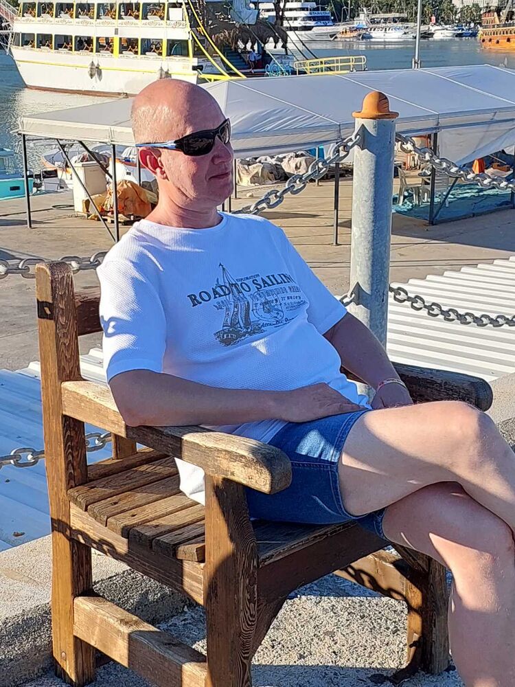  53713866  Sergey, 54 ,    