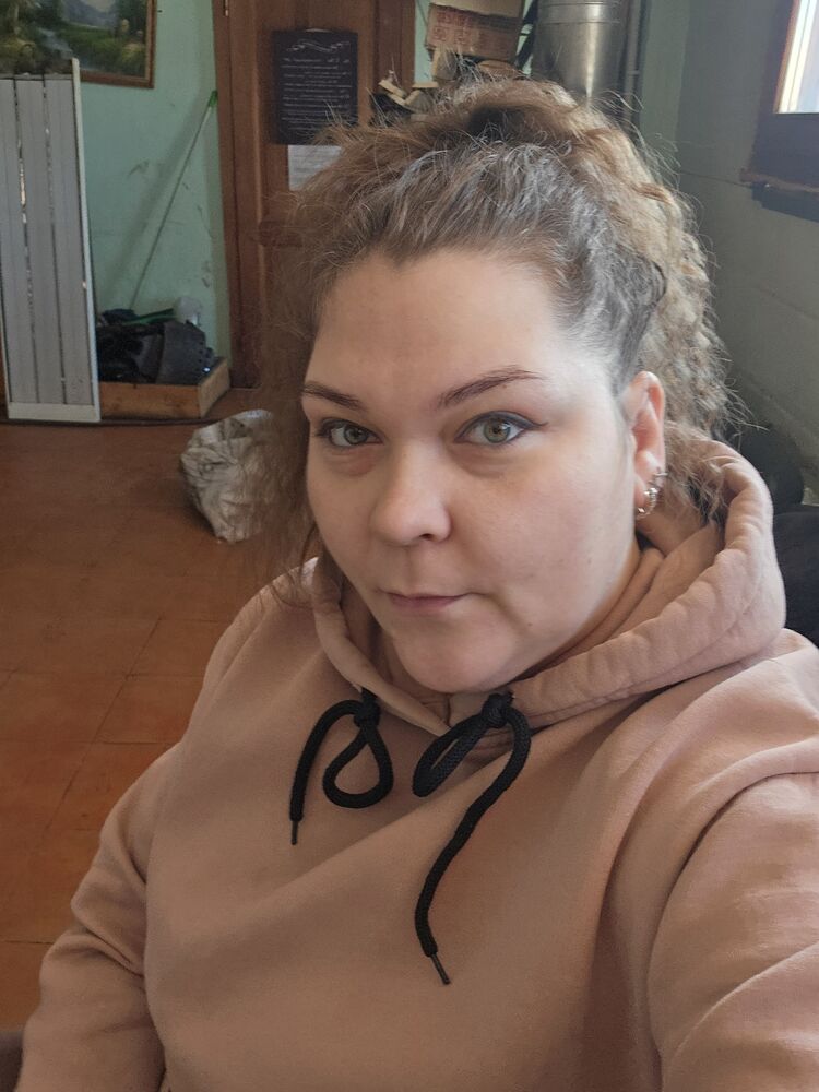  ,   Dana, 34 ,   ,   