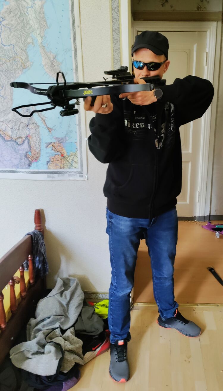  Kello,   Pit, 42 ,   ,   , c 