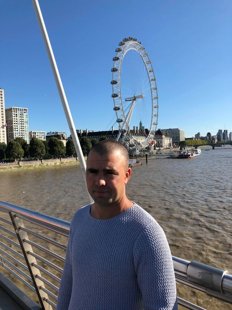  ,   Damian, 37 ,   ,   , c 