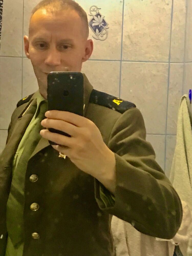  46836686  , 39 ,    