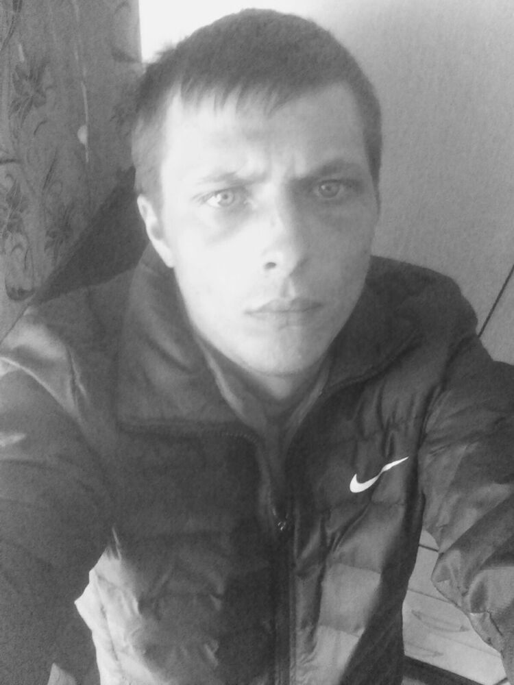  15783776  Denis, 30 ,    
