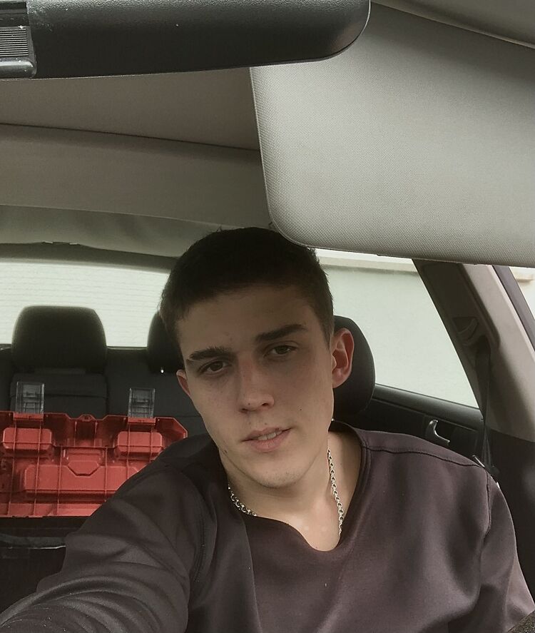  33684996  Maksim, 25 ,    Wurzburg