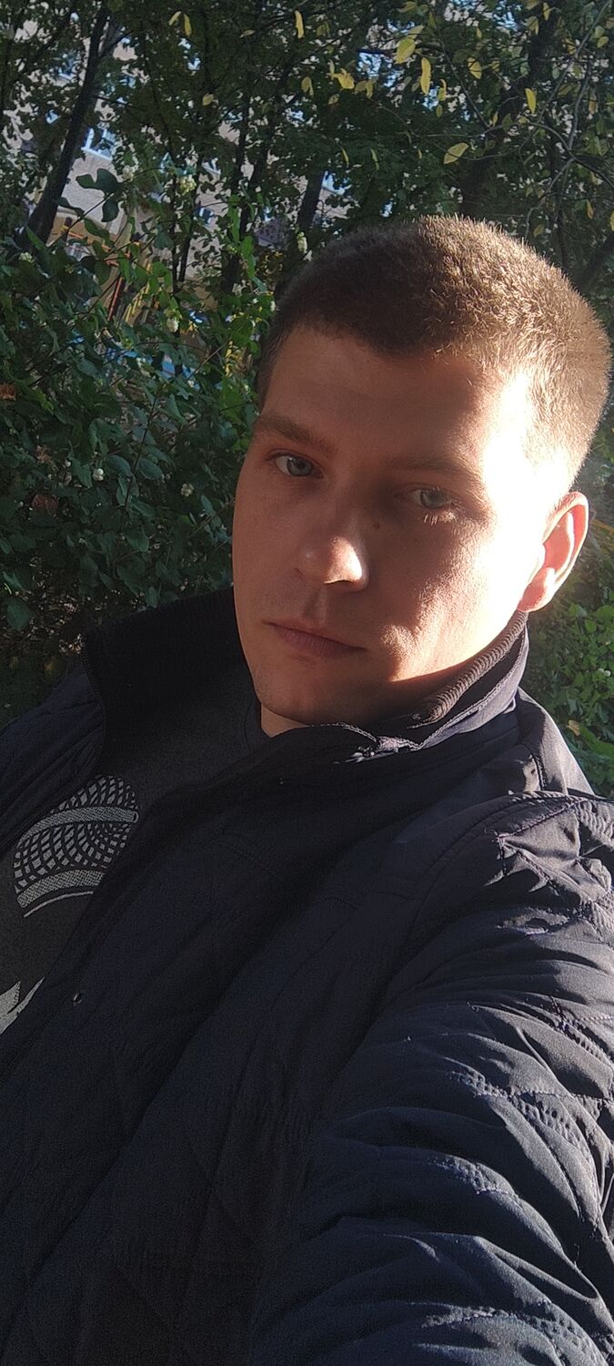  46751526  Alex, 31 ,    