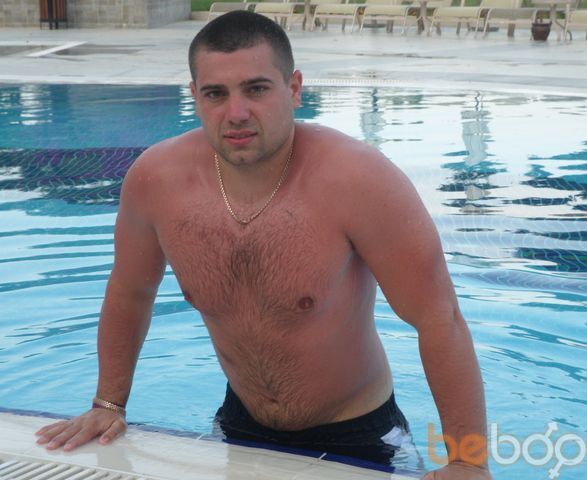  989406  Shtefan, 37 ,    