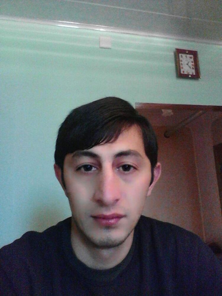  7033166  Taleh, 43 ,    
